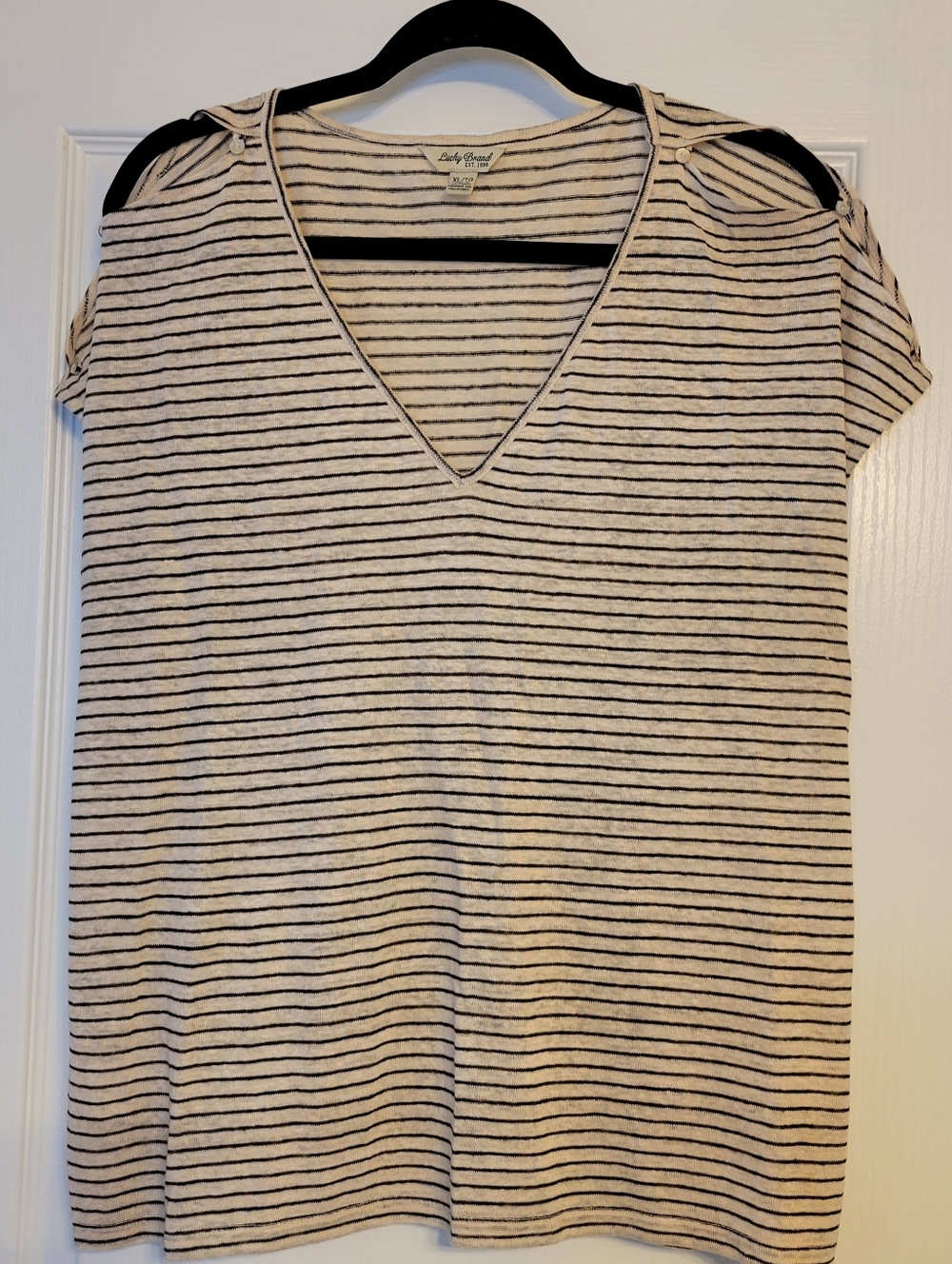 Lucky Brand | Luxe Striped V-Neck Short Sleeve Top - Cream & Black